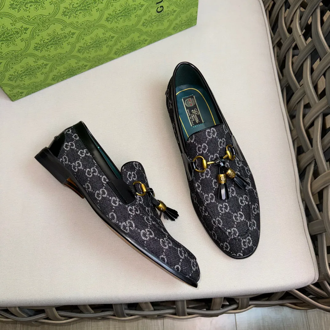 Men's shoes 💰900 Gucci～High-end genuine leather outsole men's casual leather shoes｜The upper is made of imported original presbyopic canvas fabric with top layer cowhide material｜Classic horsebit decoration｜Genuine leather handmade tassel embellishment｜Low-key luxury temperament｜Comfortable foot feeling｜Imported genuine leather outsole｜First layer cowhide inner padding｜Fine details Size: 39-44 (customized at 45.46)